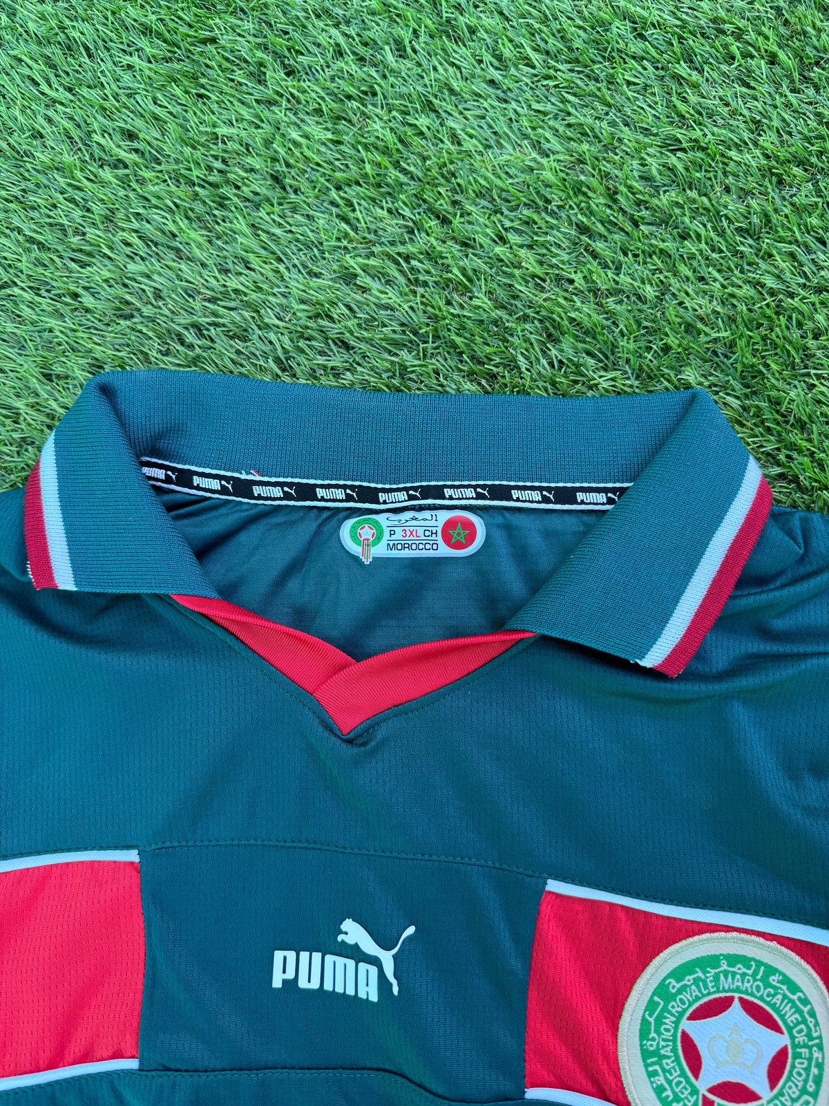 قميص المنتخب المغربي 1998 – كلاسيك أسود الأطلس