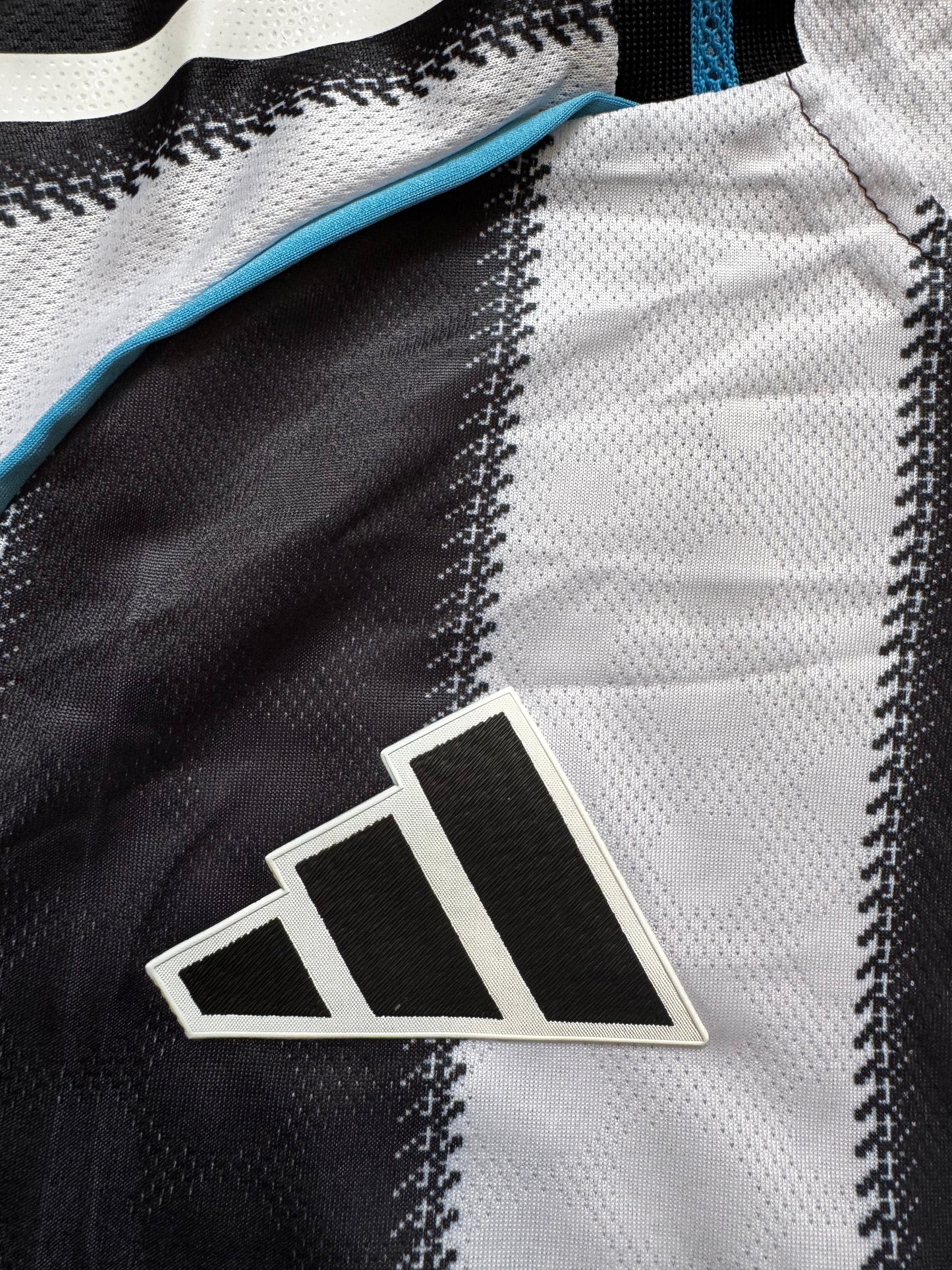 🖤🤍 Newcastle United Jersey 2026 – Livraison Gratuite