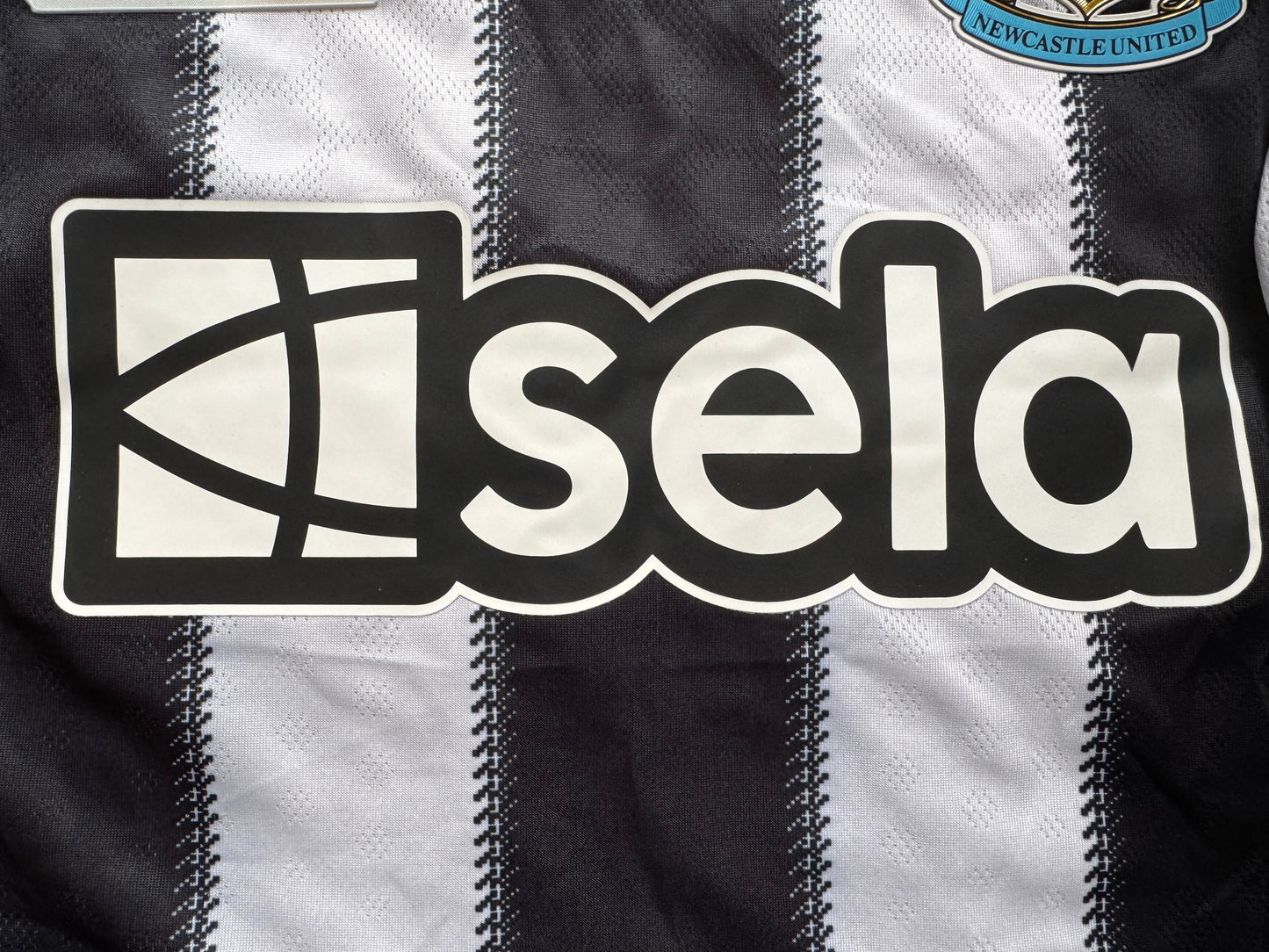 🖤🤍 Newcastle United Jersey 2026 – Livraison Gratuite