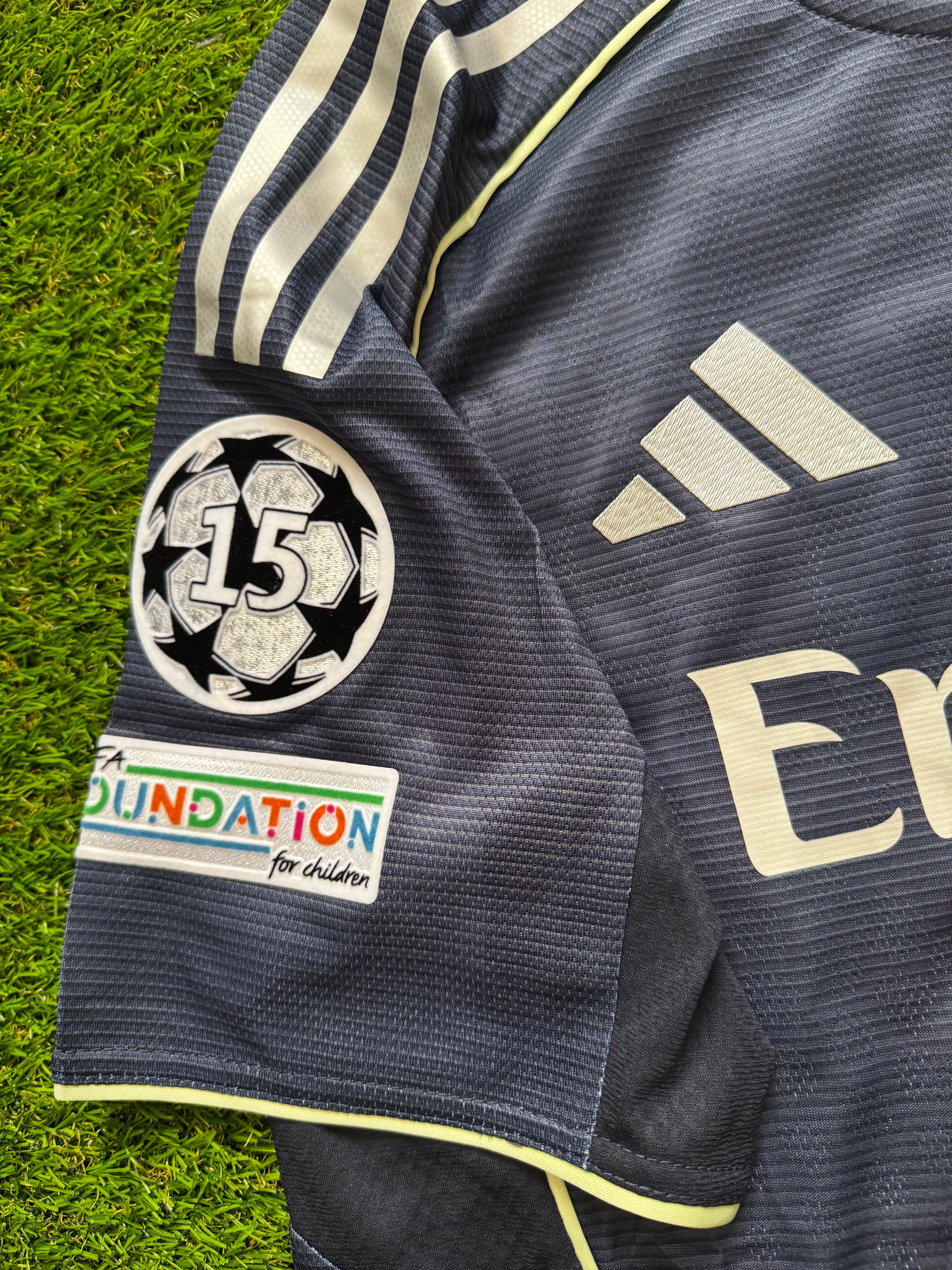 Real Madrid Away Kit 2025 - 2026